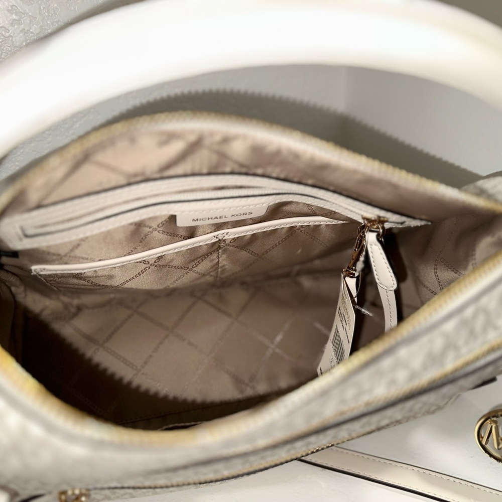 Michael Kors Hand bag - Picture 4 of 4